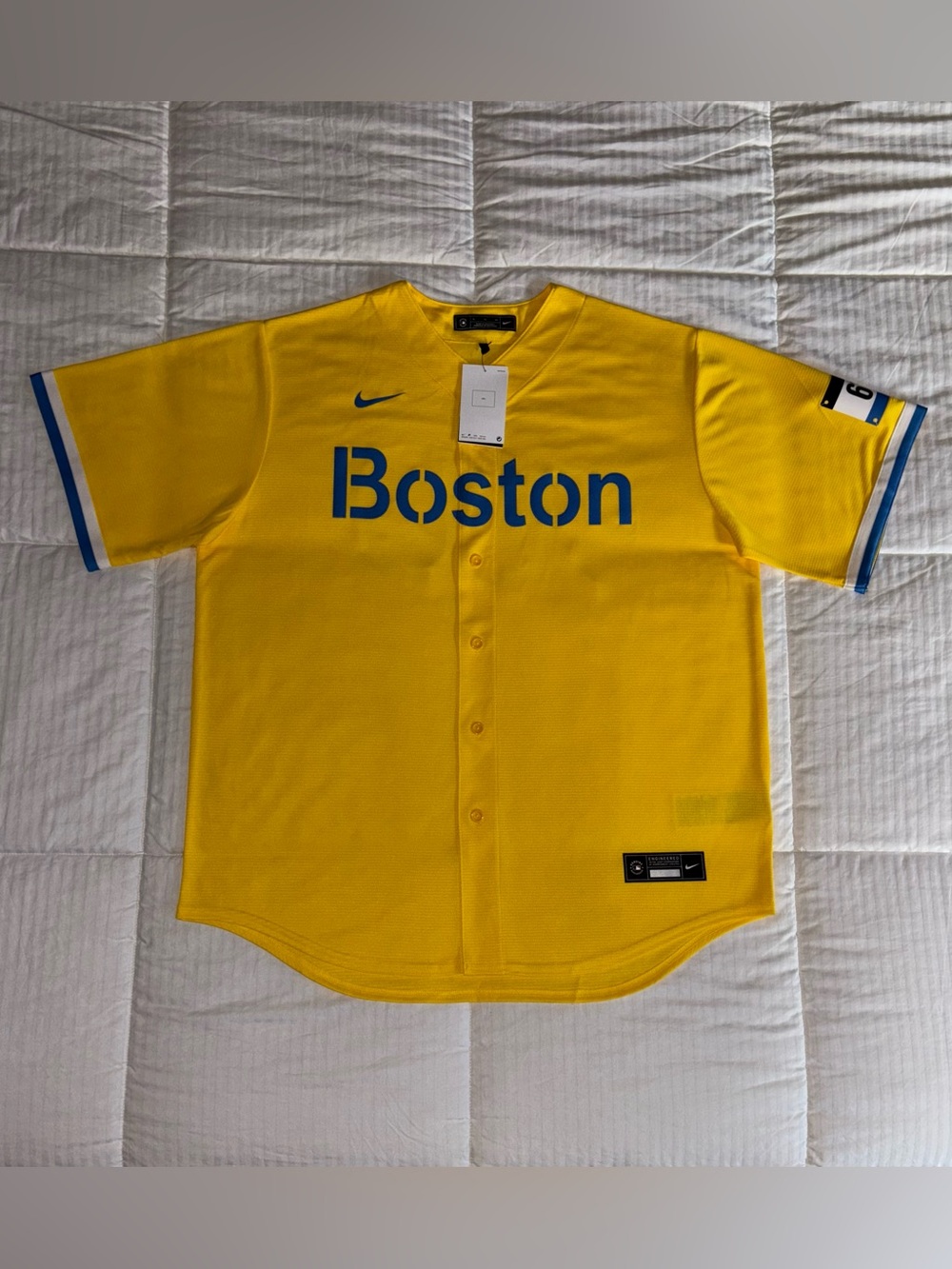 Men’s Nike Boston Red Sox City Connect MLB Jersey Gold Size XL